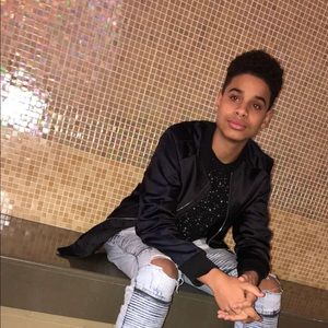 Meet your Posher, Devon